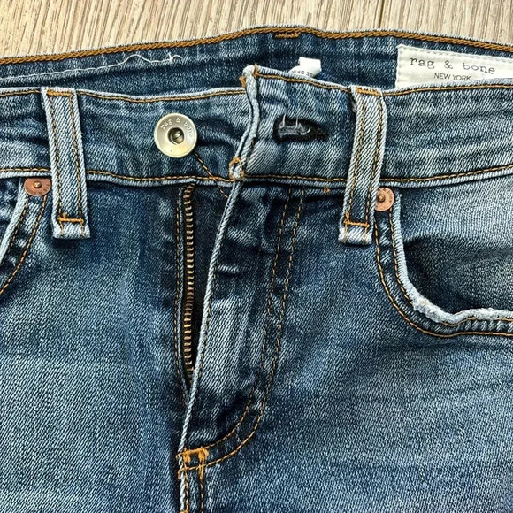 Rag & Bone Cate Mid-Rise Skinny Jeans with Distressed Knee in Blue sz 26 - Picture 8 of 16